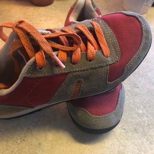 Boys Merrill Shoes Size 4.5